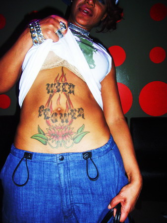 lifestyle/070412Party.Shocking.1\170.jpg